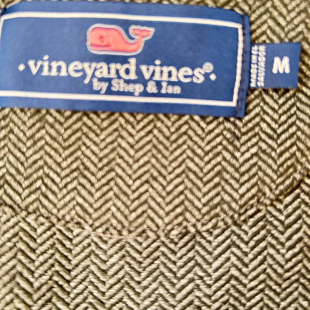 Vineyard Vines Men's Charcoal Zip-Up Sweater - Picture 4 of 6